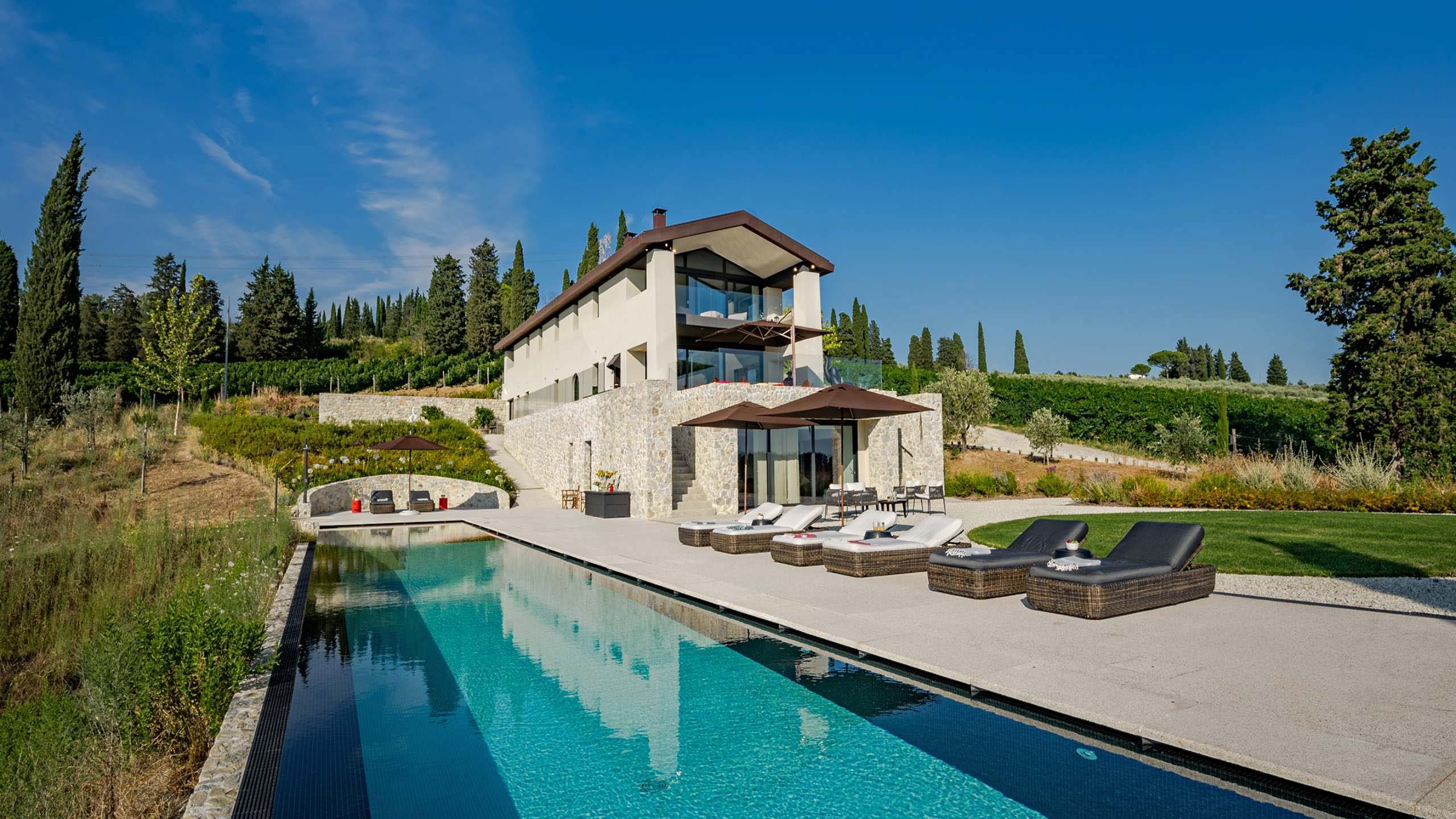 Le Spectre | A&K Villas