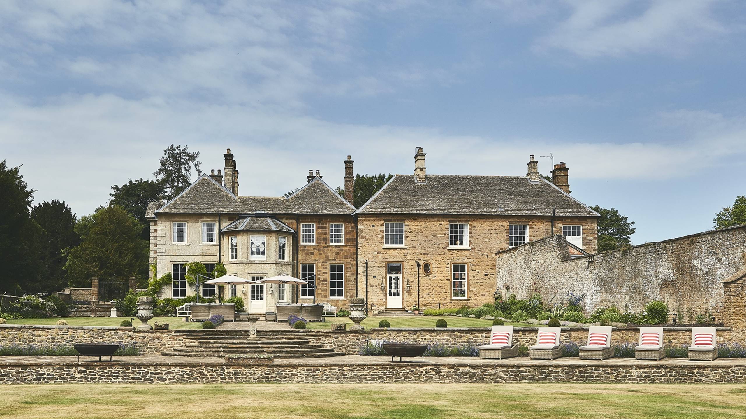 Banbury House A K Villas